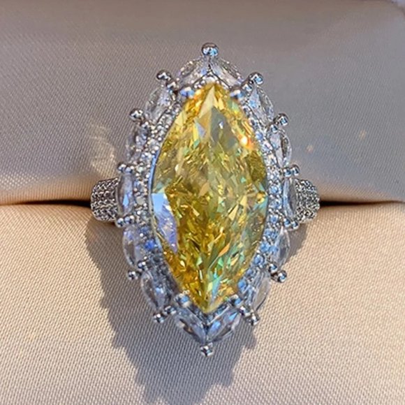 New 925 Silver Marquise Cut Yellow CZ Vintage Ring - Picture 3 of 6